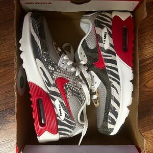 Nike Air Max 90 LTR kids 4.5Y